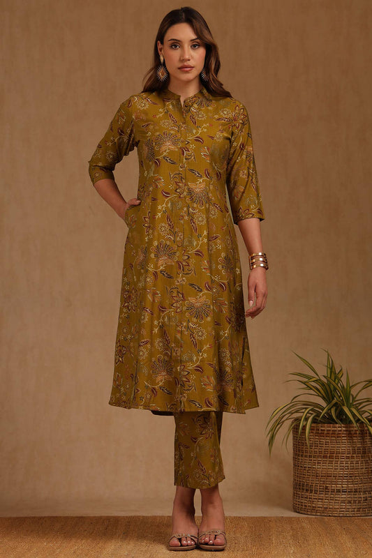 Golden Petals Ensemble