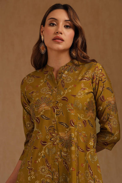 Golden Petals Ensemble