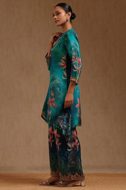 Green Aura Floral Ensemble