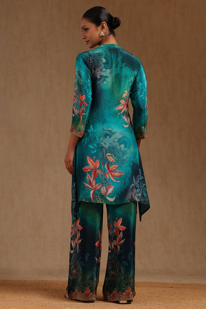 Green Aura Floral Ensemble